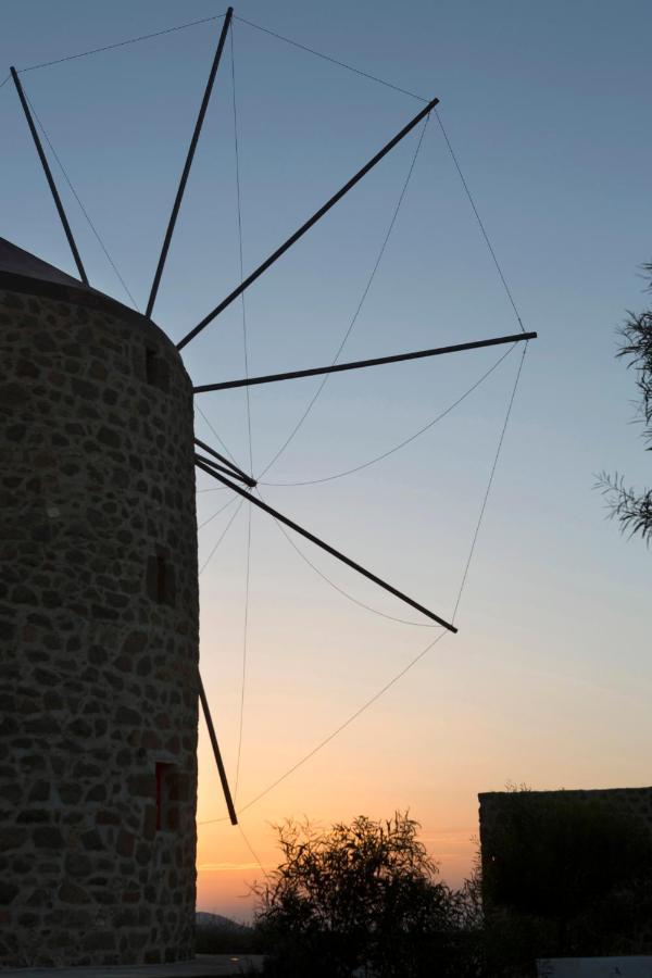 Marketos Windmill And Houses تريبيتي المظهر الخارجي الصورة