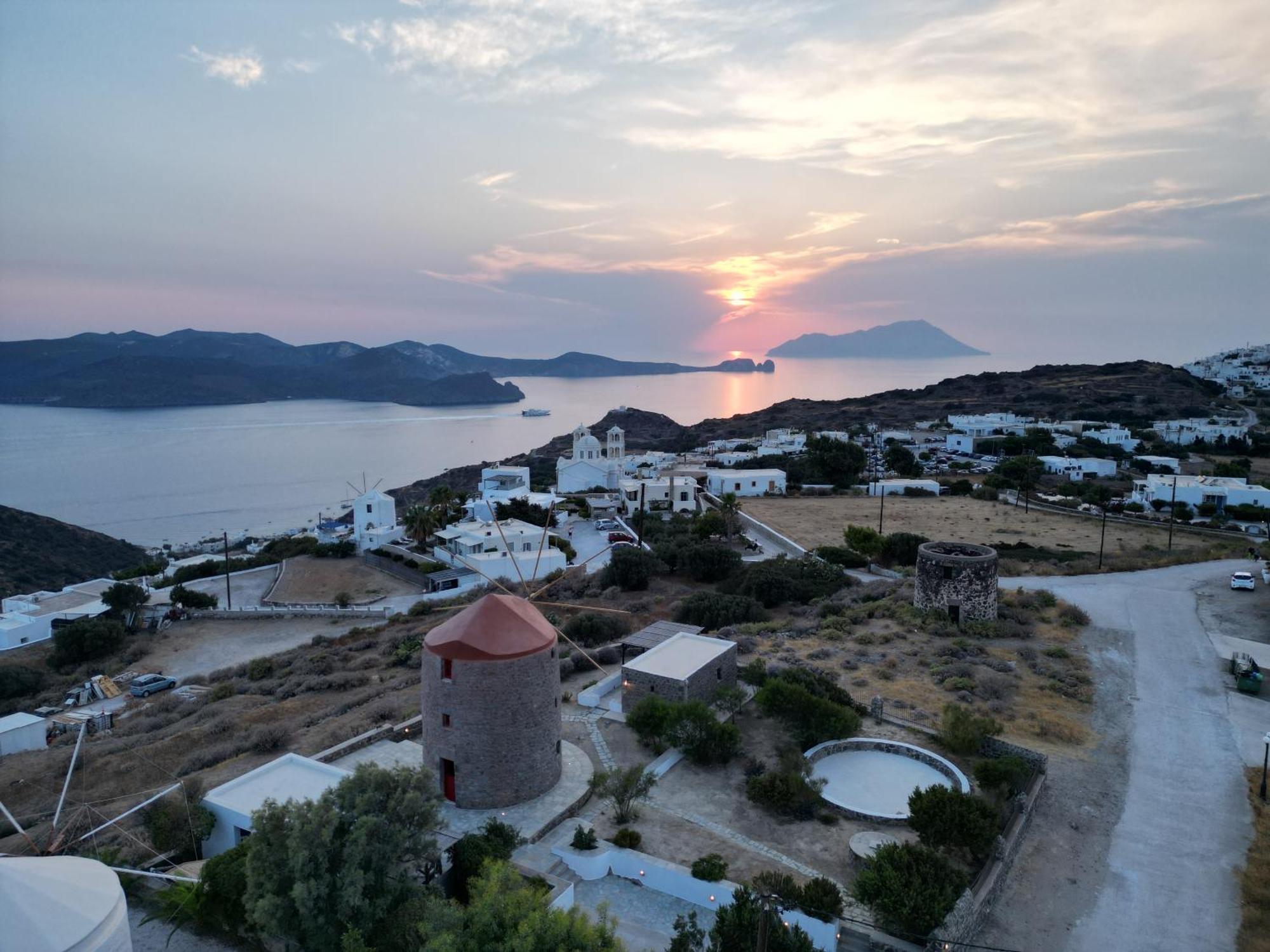 Marketos Windmill And Houses تريبيتي المظهر الخارجي الصورة