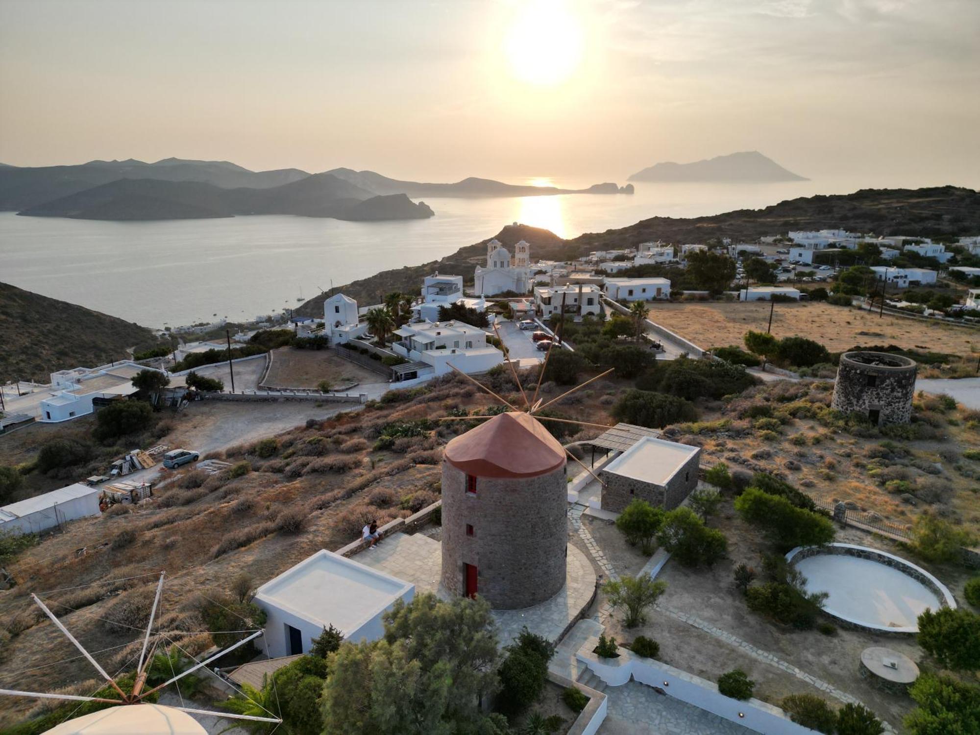 Marketos Windmill And Houses تريبيتي المظهر الخارجي الصورة