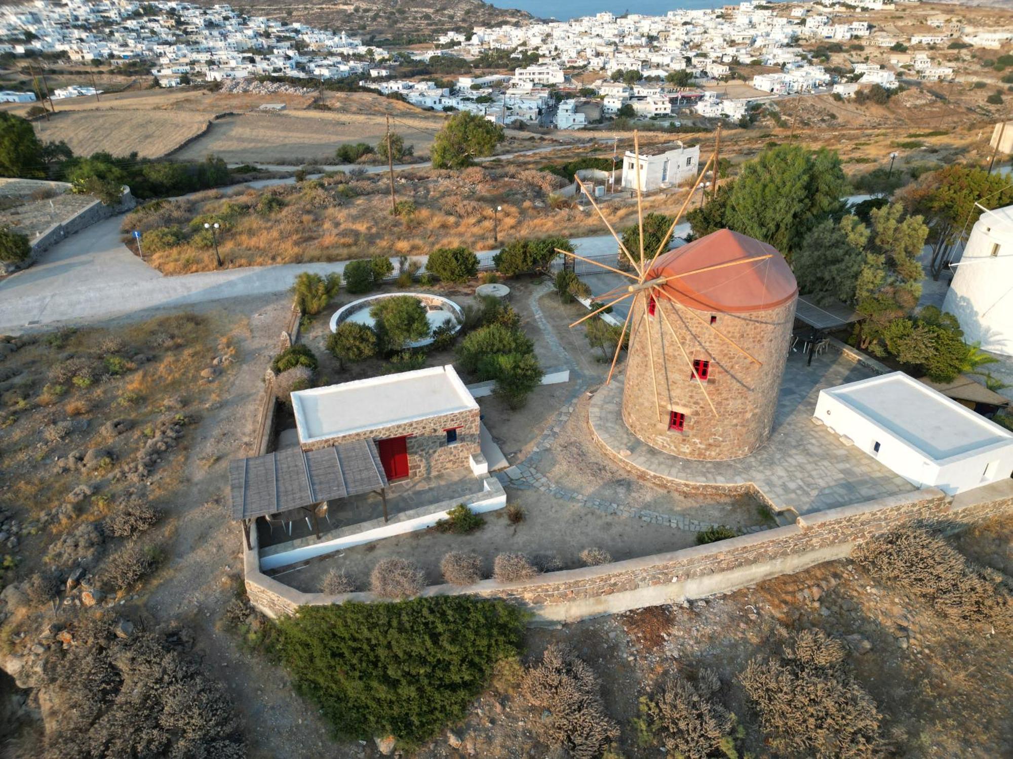 Marketos Windmill And Houses تريبيتي المظهر الخارجي الصورة